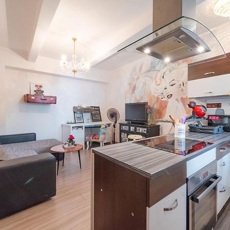 Second Home In Heart Of Bratislava Exteriör bild